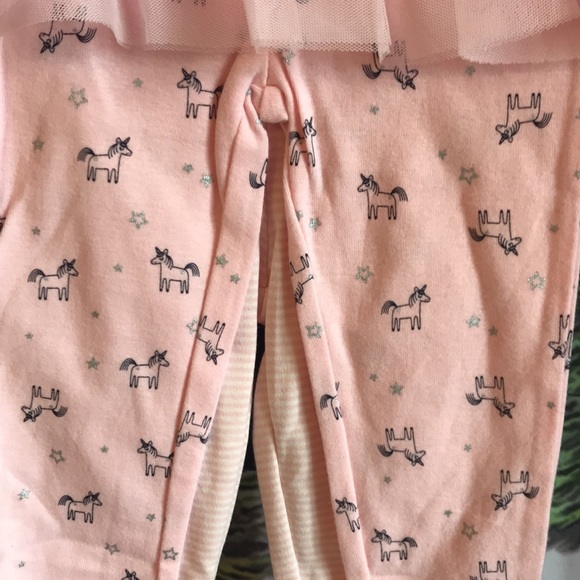 Carter’s four piece legging and long sleeve onsie set. NWT - Picture 7 of 16